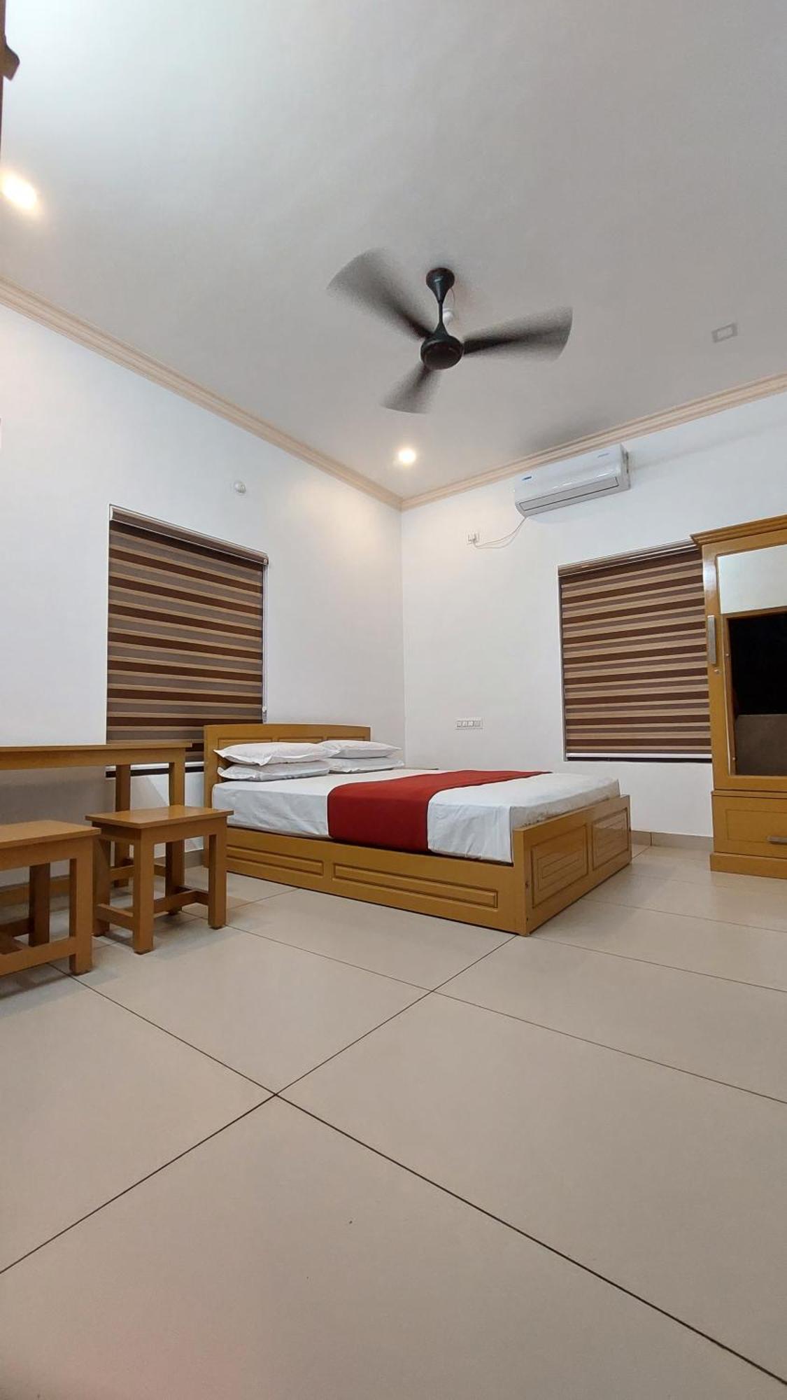 Water Gate Tourist Home&Resorts Mundrothuruth Exterior foto