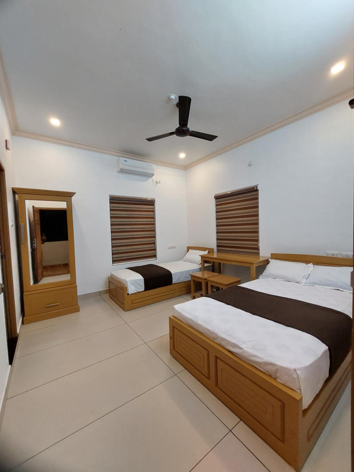 Water Gate Tourist Home&Resorts Mundrothuruth Exterior foto